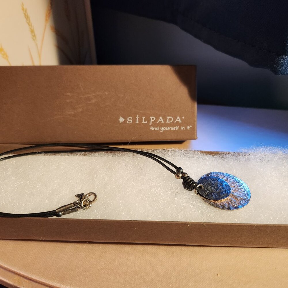 Silpada sterling silver 925 double disc hammered oxidized leather necklace